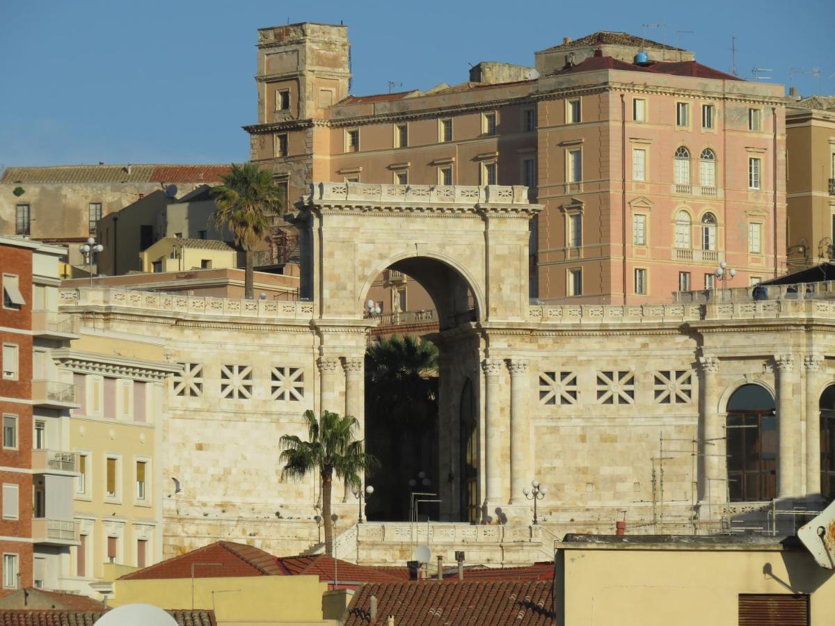 Luna Rossa Rooms Cagliari Zewnętrze zdjęcie