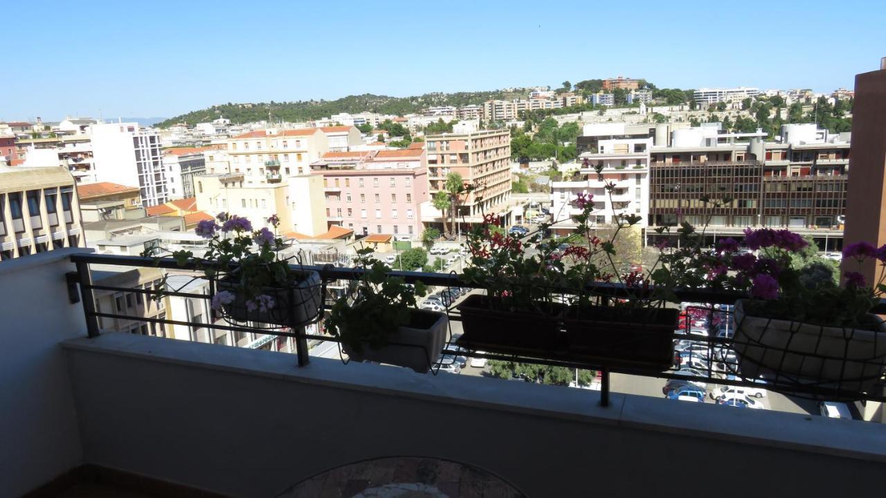 Luna Rossa Rooms Cagliari Zewnętrze zdjęcie