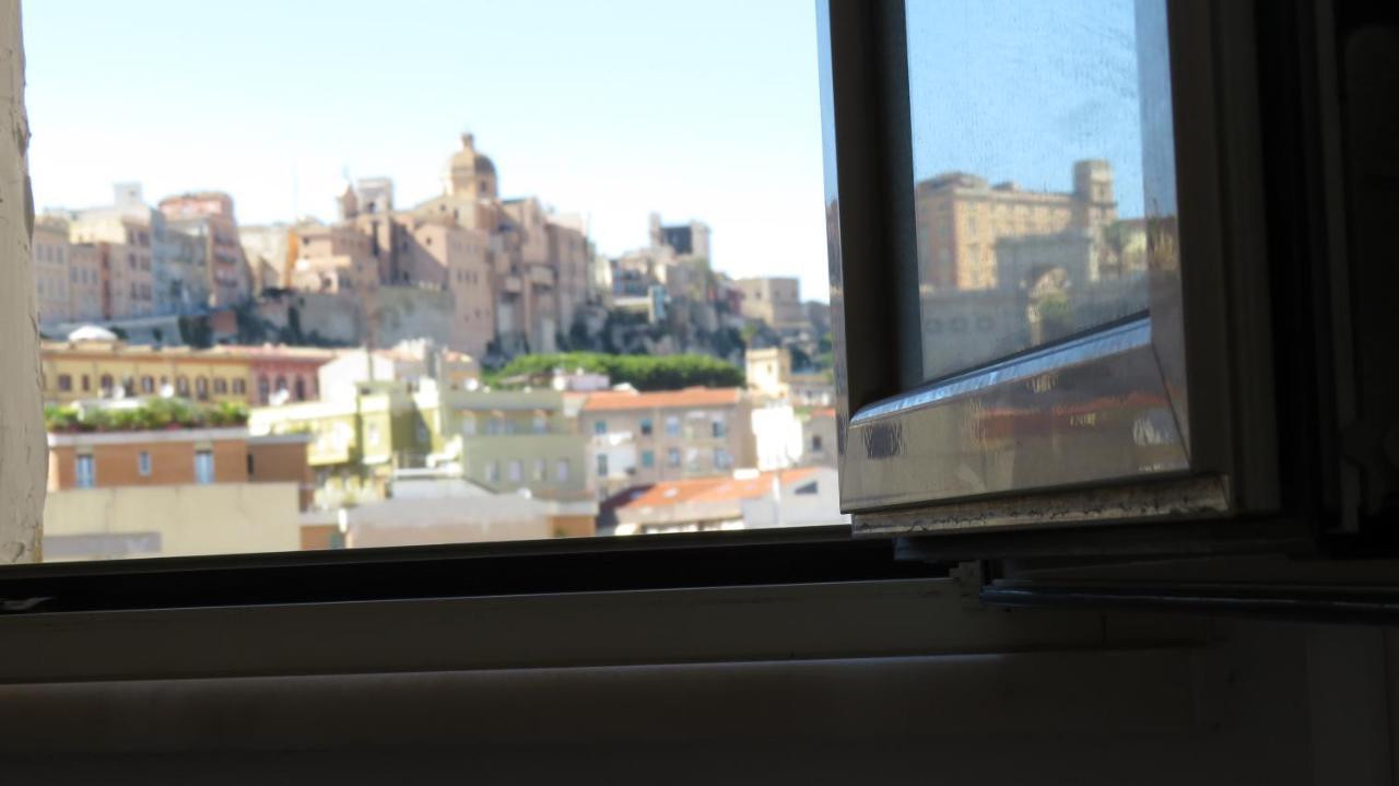 Luna Rossa Rooms Cagliari Zewnętrze zdjęcie